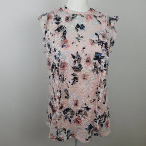 AUW, Pink lace top with short sleeves.